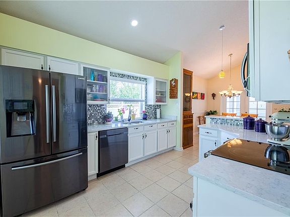4th image of 2201 Coolbrook Ct