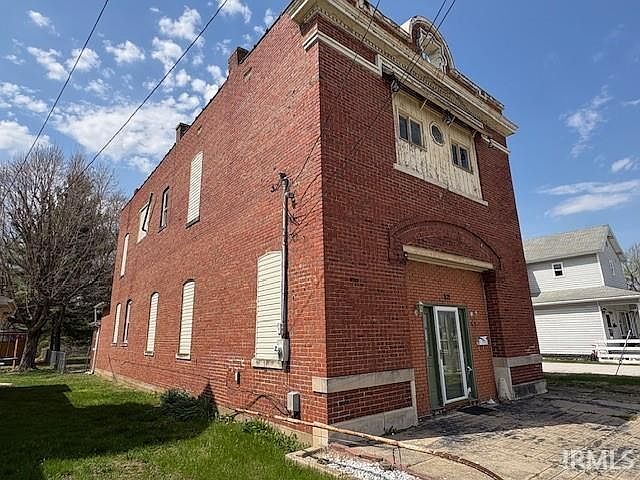 1st image of 821 N Washington St