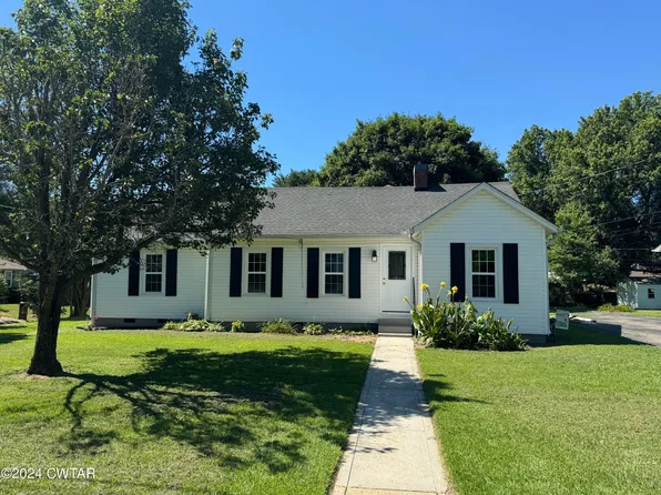 358 E 3rd St, Henderson, TN 38340