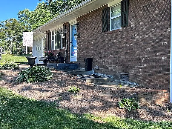 141 Marview Dr — exterior photo