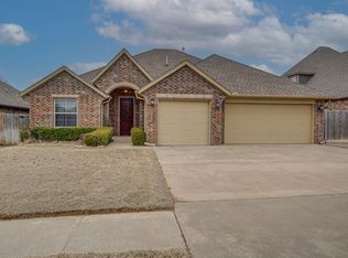 2209 Timber Rdg, Yukon, OK 73099