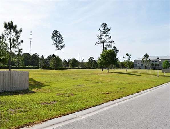 2nd image of 8075 Southern Pines Dr