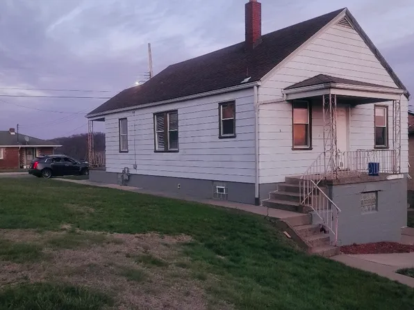 919 School St, Clairton, PA 15025