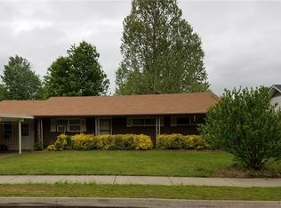 1804 E Patti Ave, Springdale, AR 72762