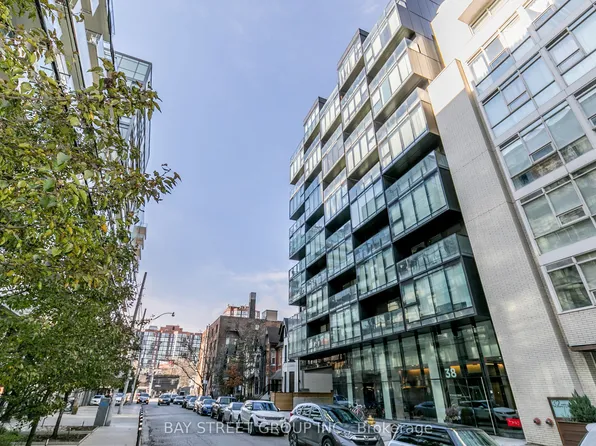 38 Stewart St #507, Toronto, ON M5V 0H1