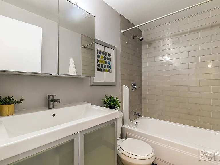Vida Apartments — Photo 17