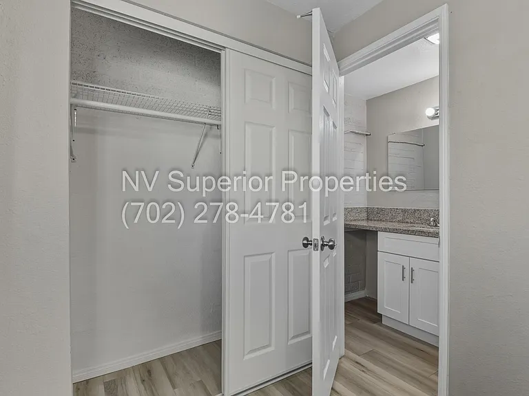 1301 E Ogden Ave #E — Photo 16