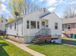 16 Berwick St, West Roxbury, MA 02132