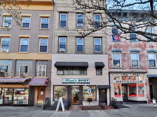 704 Washington Street 3 image 15 of 15