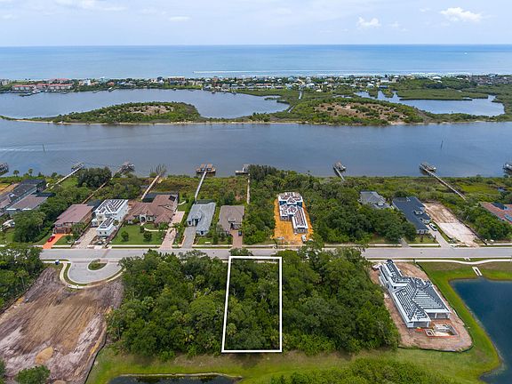 3rd image of 246 S Riverwalk Dr