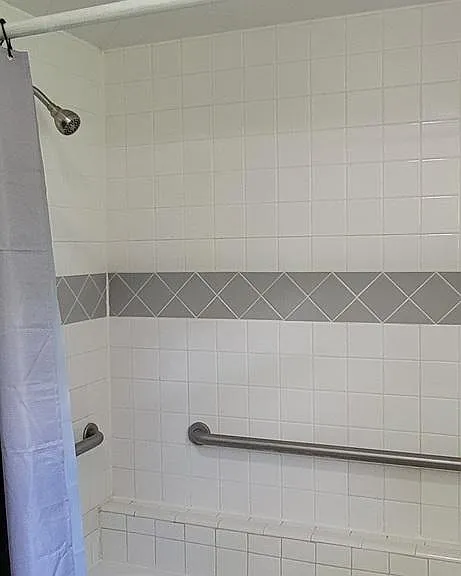 3225 Crooks Rd — Photo 20