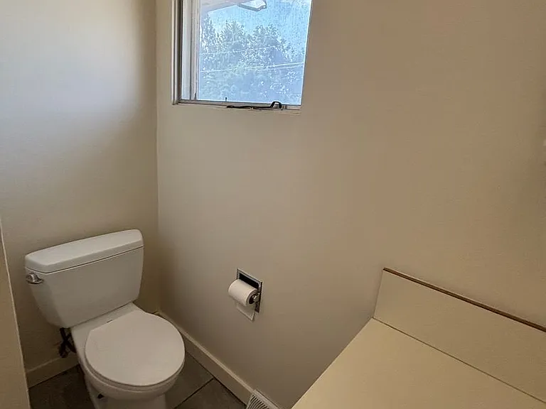 2608 Cardinal Dr — Photo 7