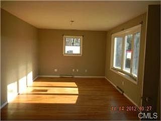 4th image of 127 Rockwood Ave