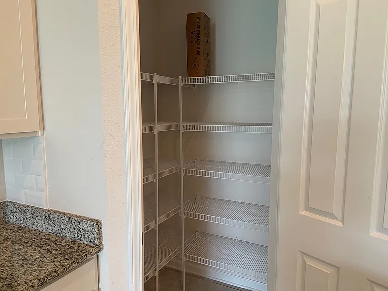 816 Redtail Ln — Photo 40