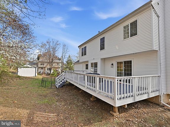 5th image of 255 Greenspring Dr