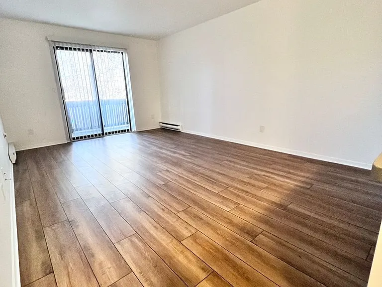 Acres Crossing Apartments — Photo 14