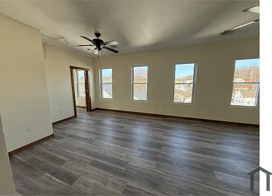 54 Mechanic St #2-R — Photo 9