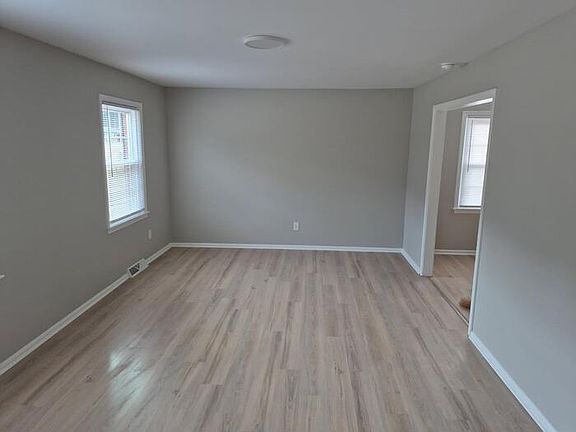 4th image of 144 Martin Sasser Dr