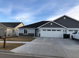 894 S Von Elm Dr, Blackfoot, ID 83221