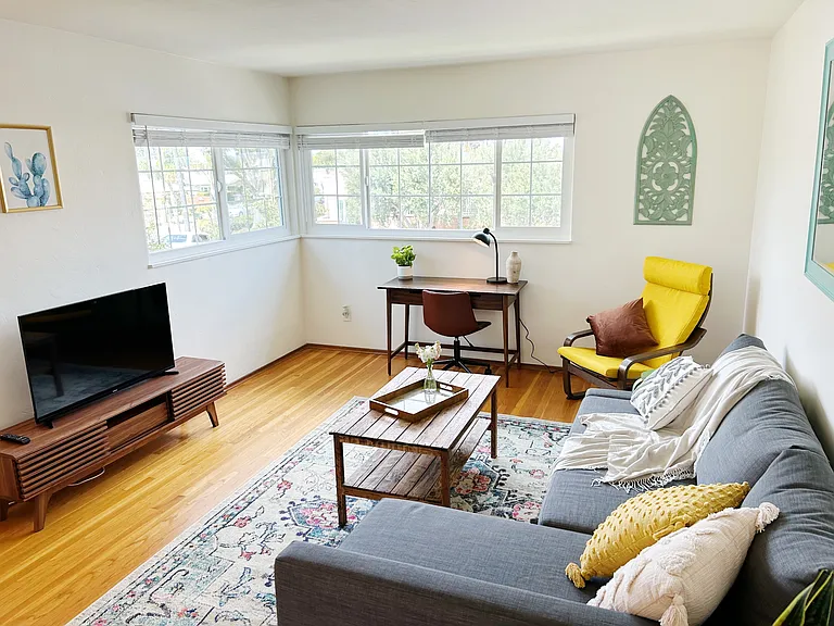 4159 Madison Ave — Photo 11