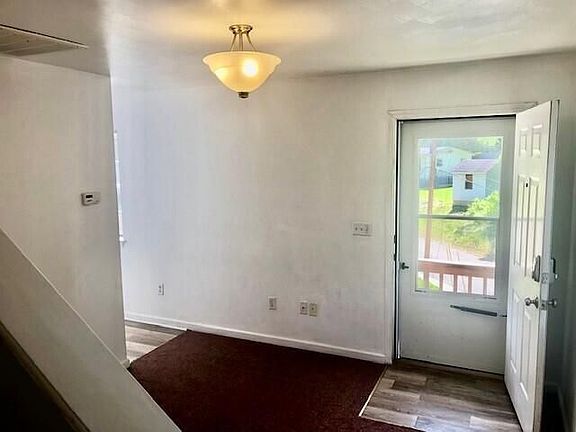5th image of 1325 N Ave Ne #1327
