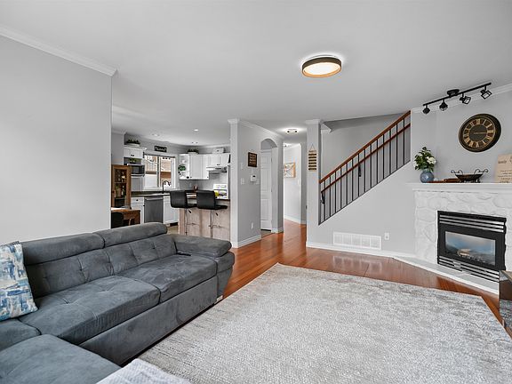 4th image of 7475 Garnet Dr #10