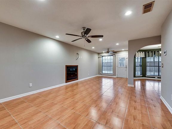 3rd image of 4528 Haverhill Ln