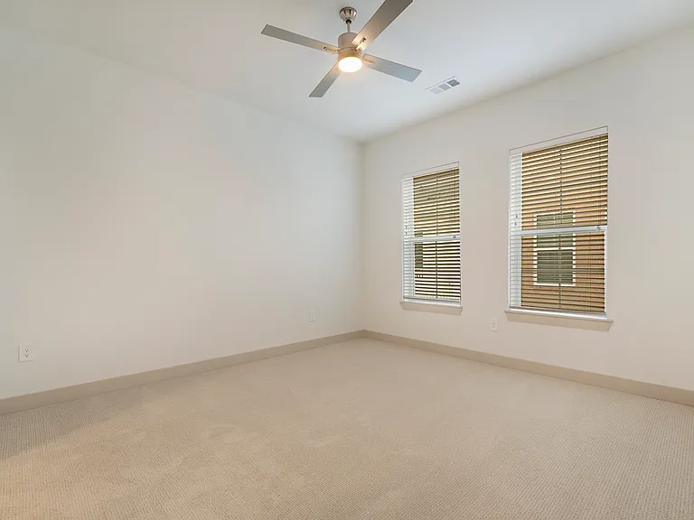 4705 W Spring Creek Pkwy — Photo 26