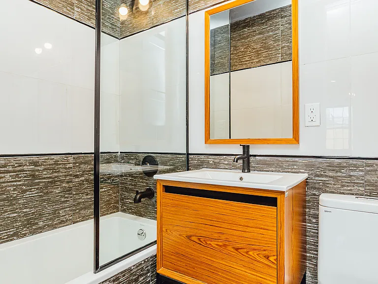 703 Rogers Ave #3A — Photo 8