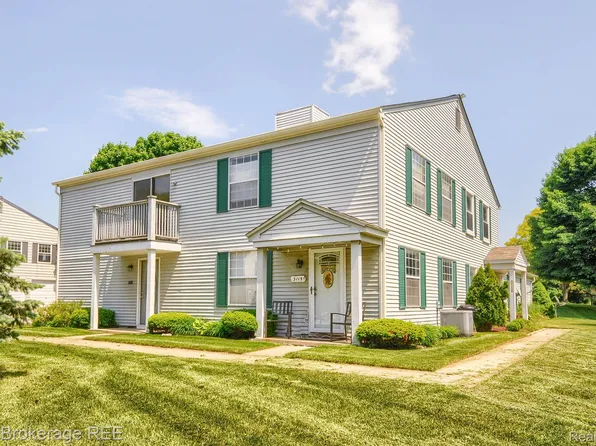 3115 Sunnyside Ct, Lake Orion, MI 48360