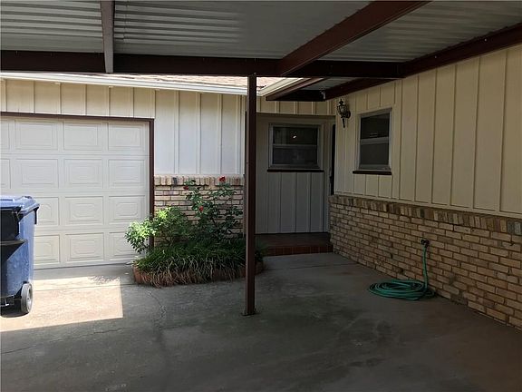 3rd image of 5404 S Lee Ave