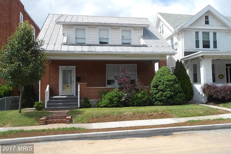 1st image of 861 Mulberry Ave
