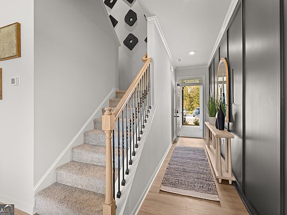 3rd image of 118 Hughes Place Dr