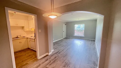 3215 Douglas Ave #201 Photo 1