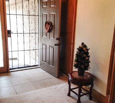 3rd image of 419 Diana Dr