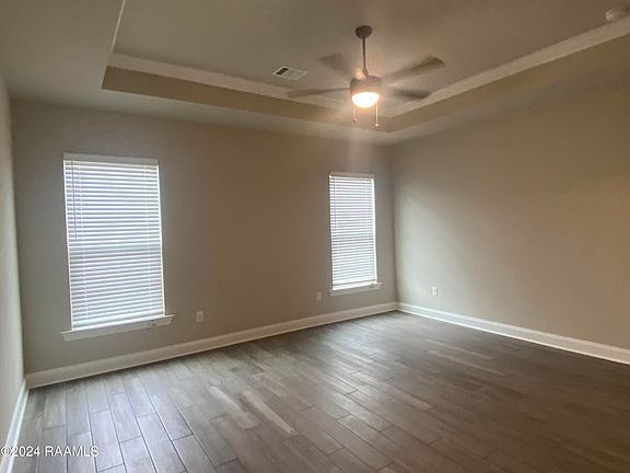 5th image of 300 Appleby Way