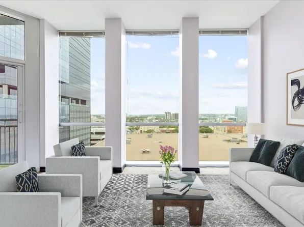 500 Throckmorton St APT 1008, Fort Worth, TX 76102