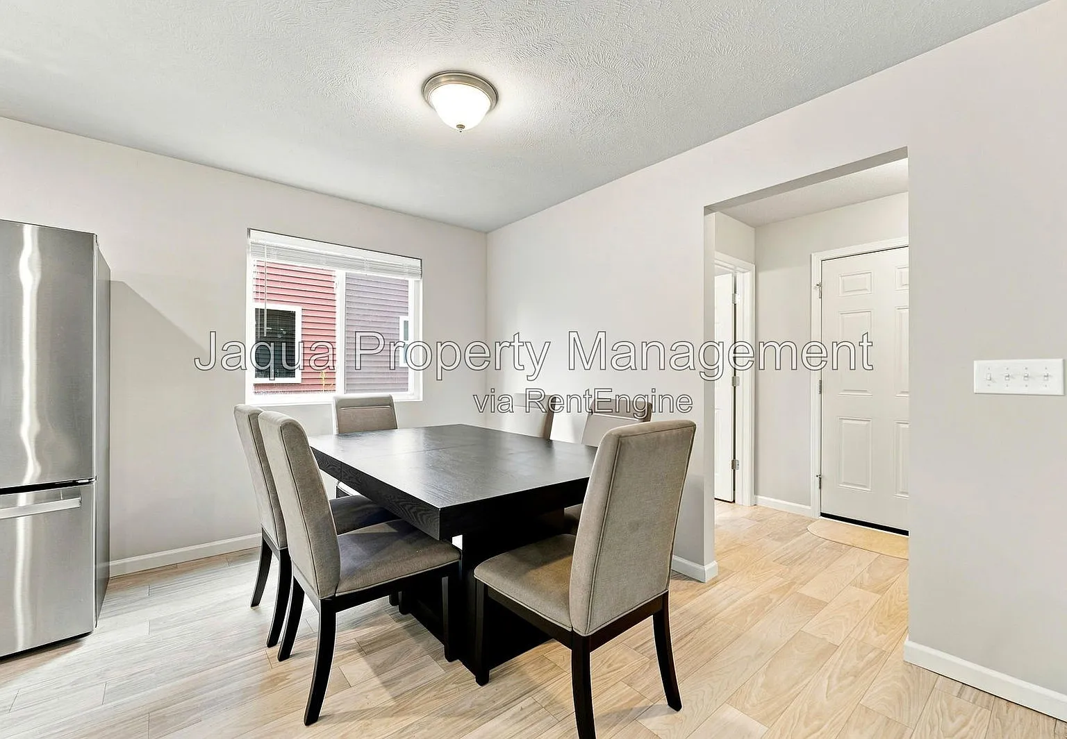 5 bed, 3.0 bath, 2083 sqft, $2,950 — Photo 3