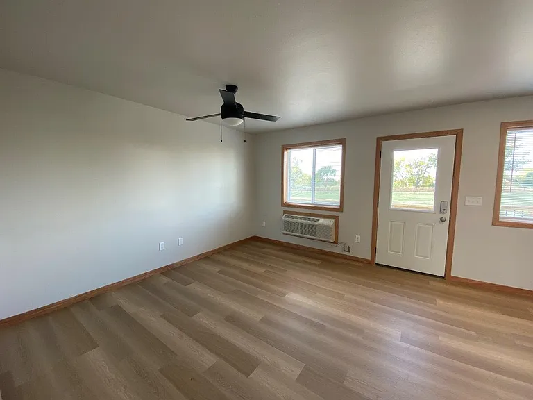 Southview Townhomes — Photo 18