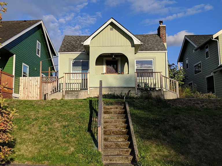 2712 Humboldt St — Photo 1