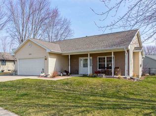 329 Sycamore St, Riverside, IA 52327