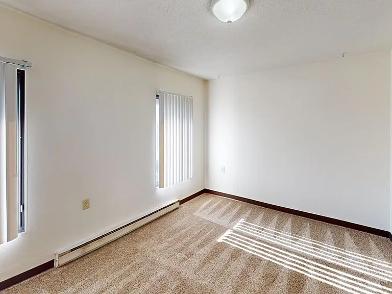 Park Place West Apartments — Photo 43