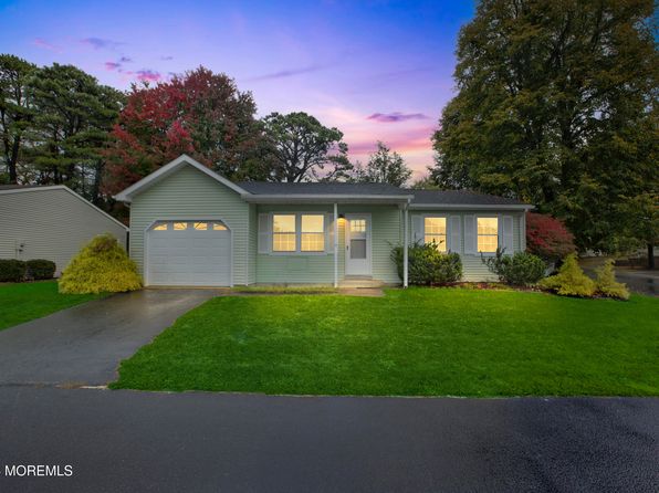 46 Keene Street, Whiting, NJ 08759