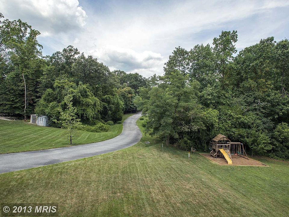 2nd image of 6560 Elderberry Ct