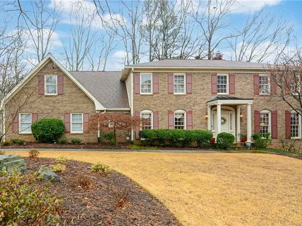 5305 Redfield Rd, Dunwoody, GA 30338