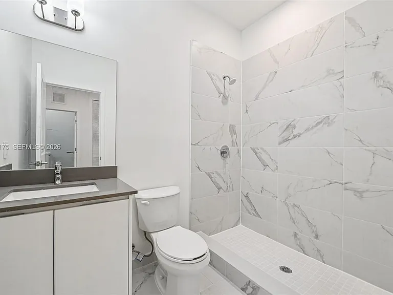 19102 SW 345th Ter #19102 — Photo 14