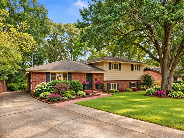 962 Green Forest Dr, Montgomery, AL 36109