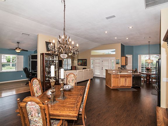 4th image of 4130 Hearthstone Dr