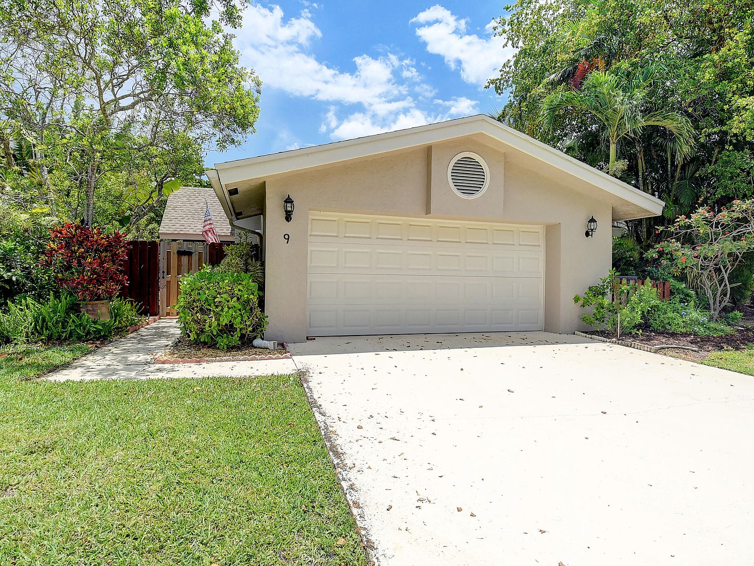 9 Baytree Cir, Boynton Beach, FL 33436 MLS RX10892640 Zillow