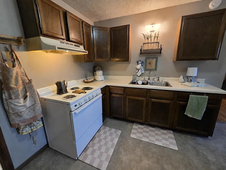 2338 Dorret Rd #D — Photo 9